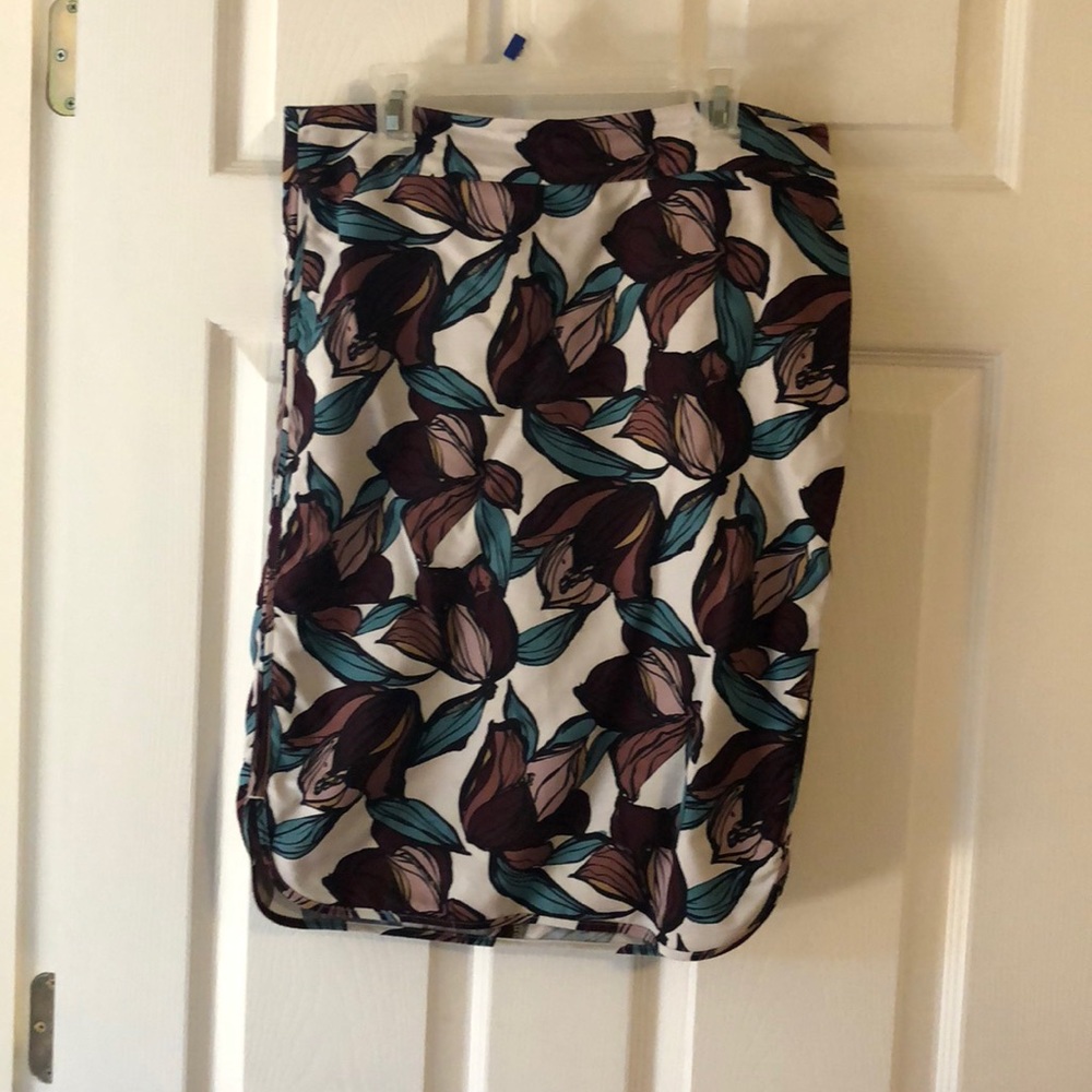 Loft skirt